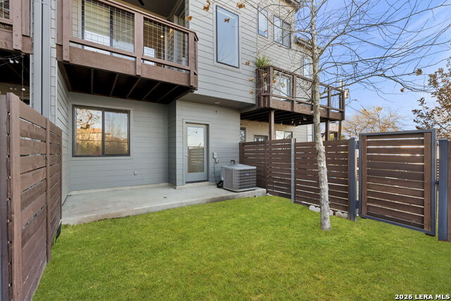 Image 6 of 49 For 102 Tendick St  Unit 602