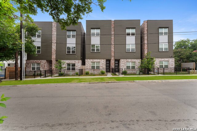 Details for 323-319 Howard St, San Antonio, TX 78212