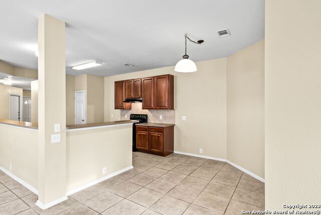 Image 8 of 34 For 15707 Grey Fox Terrace