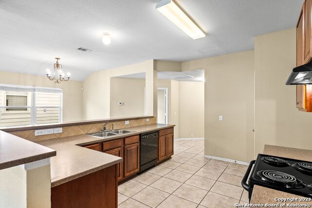 Image 9 of 34 For 15707 Grey Fox Terrace