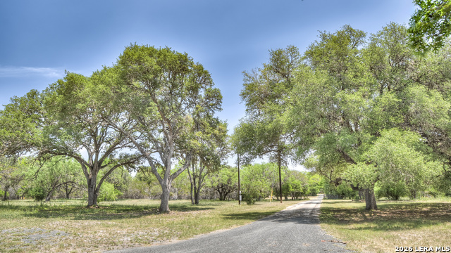 Image 18 of 89 For 727 Leakey Springs Rd.