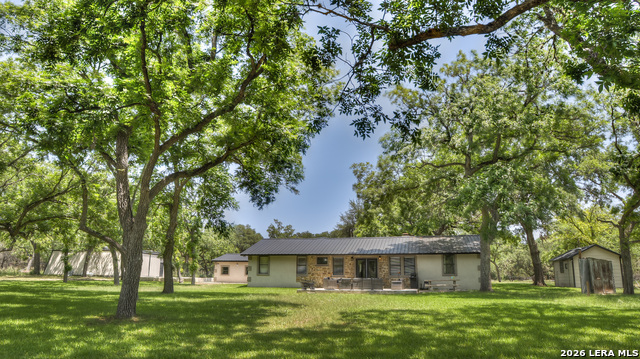 Image 32 of 89 For 727 Leakey Springs Rd.