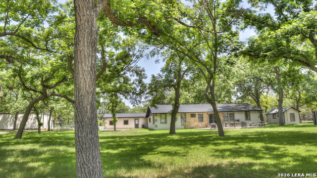 Image 33 of 89 For 727 Leakey Springs Rd.