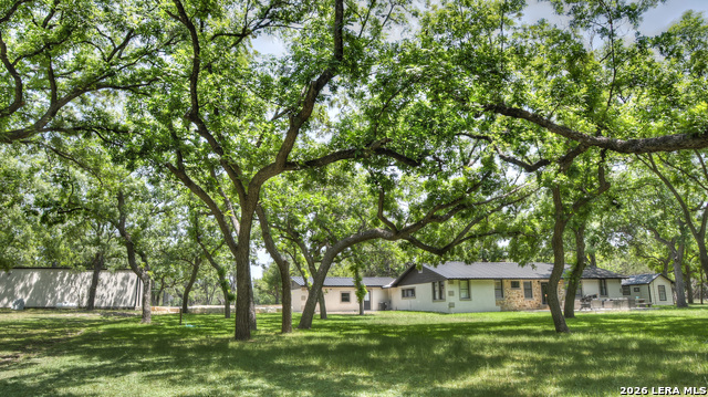 Image 34 of 89 For 727 Leakey Springs Rd.