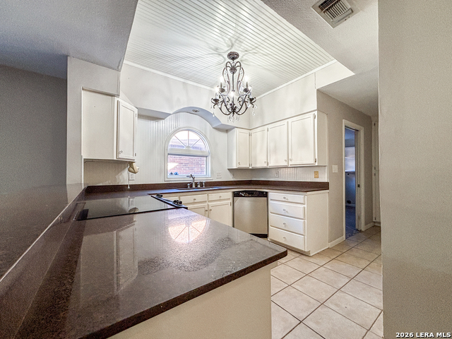 Image 3 of 36 For 2365 Brittany Grace