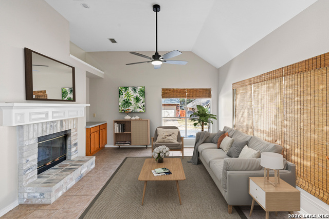 Image 16 of 37 For 8814 Lost Arbor Cir