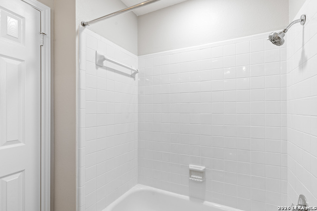 Image 31 of 37 For 8814 Lost Arbor Cir