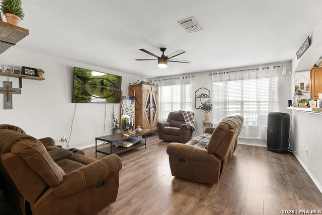 Image 7 of 31 For 9239 Everton