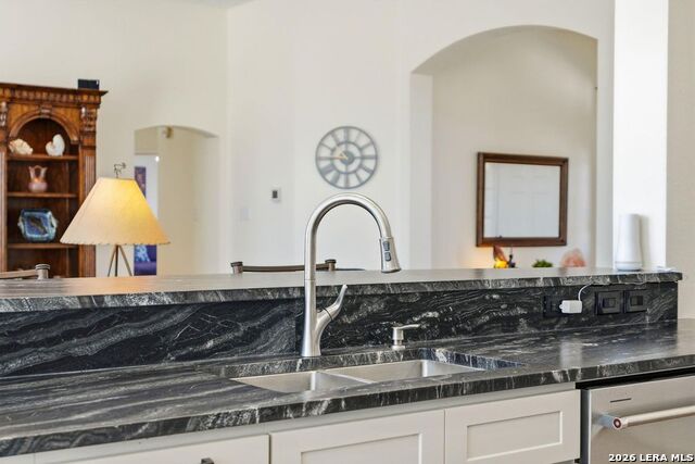 Image 13 of 44 For 318 River Ridge