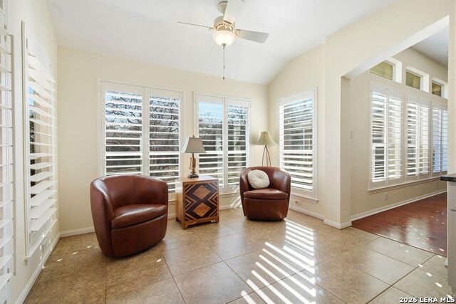 Image 16 of 44 For 318 River Ridge