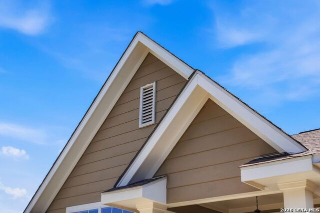 Image 3 of 44 For 318 River Ridge