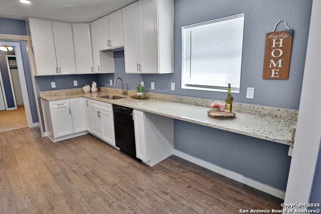 Image 14 of 39 For 4322 Waikiki