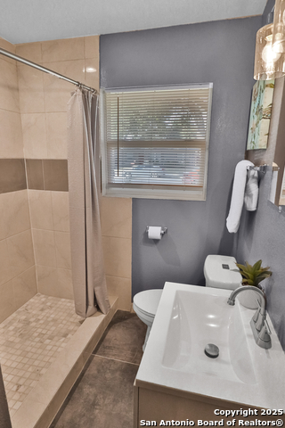 Image 19 of 39 For 4322 Waikiki