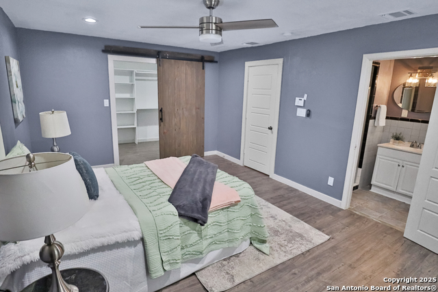 Image 21 of 39 For 4322 Waikiki