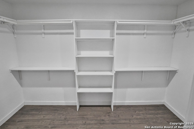 Image 24 of 39 For 4322 Waikiki