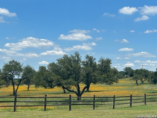 Image 24 of 27 For 107 Serapia Garza