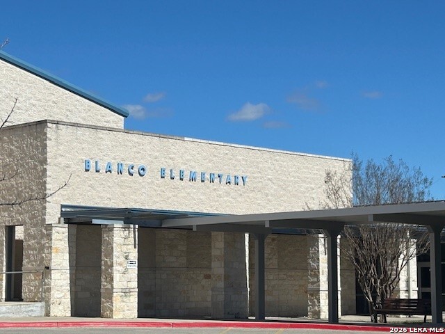 Image 25 of 27 For 107 Serapia Garza