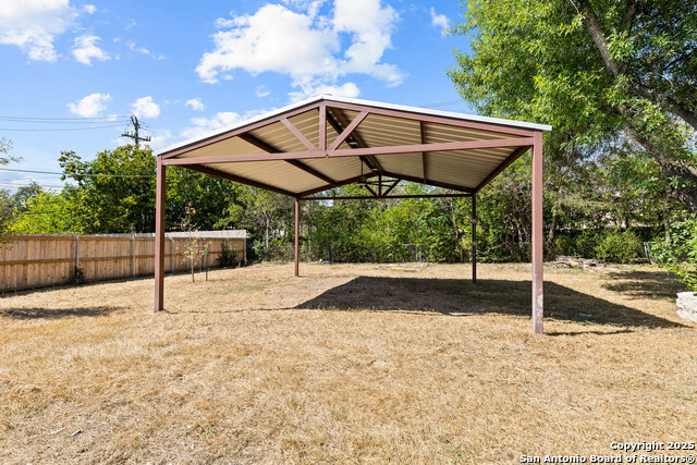 Image 21 of 22 For 9311 Contessa Dr