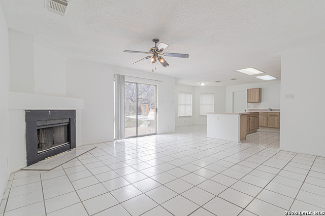 Image 11 of 52 For 11015 Kimes Park Dr