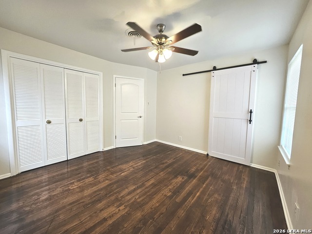 Image 10 of 28 For 4703 Chedder Dr.