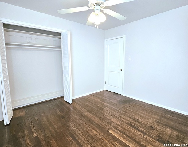 Image 14 of 28 For 4703 Chedder Dr.