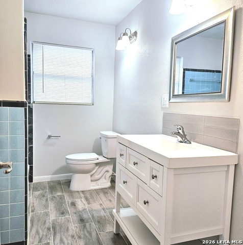 Image 18 of 28 For 4703 Chedder Dr.