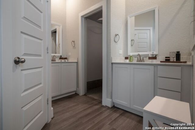 Image 7 of 8 For 12518 Yellowstone