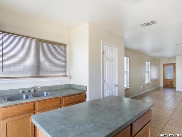 Image 8 of 24 For 2215 Mission View