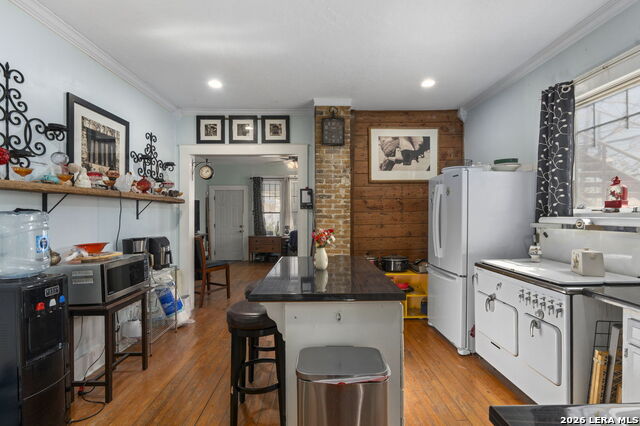 Image 11 of 57 For 3221 Flores N