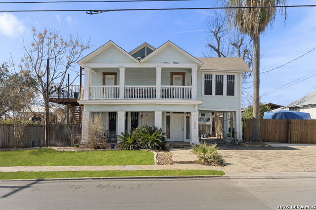 Image 4 of 57 For 3221 Flores N