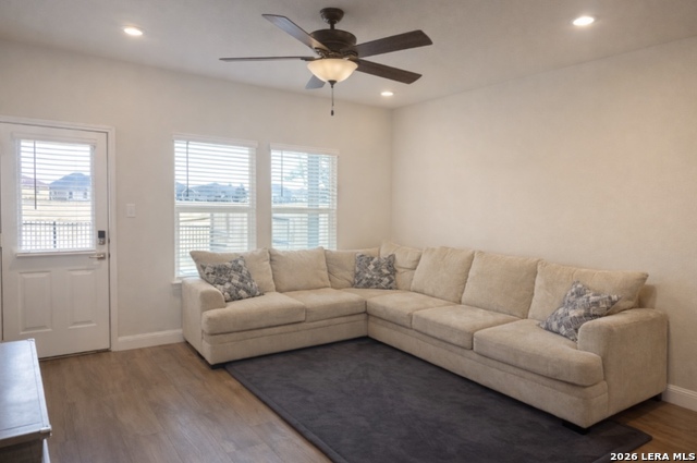 Image 11 of 19 For 177 Middle Green Loop