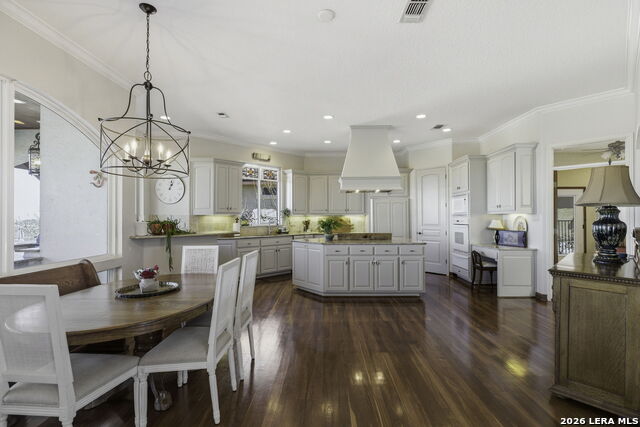 Image 10 of 49 For 436 Paradise Point