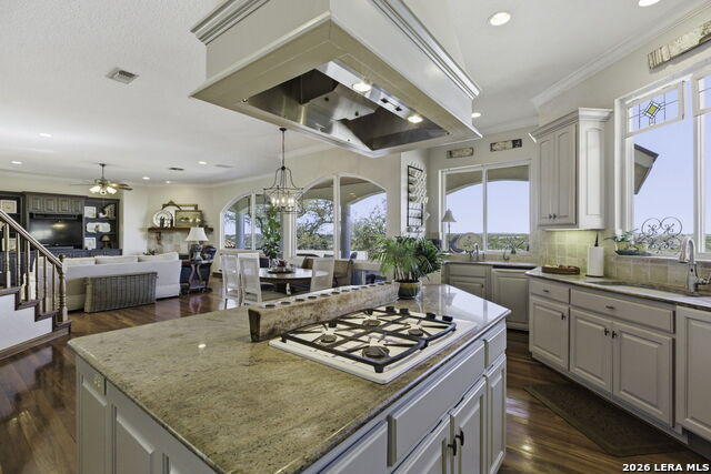 Image 15 of 49 For 436 Paradise Point