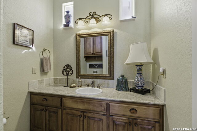 Image 18 of 49 For 436 Paradise Point