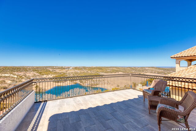 Image 28 of 49 For 436 Paradise Point