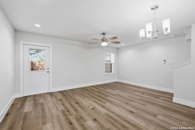 Image 12 of 39 For 728 Abigail Alley