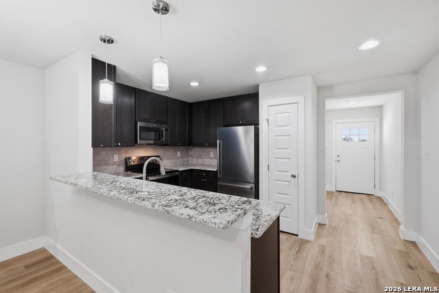 Image 8 of 39 For 728 Abigail Alley