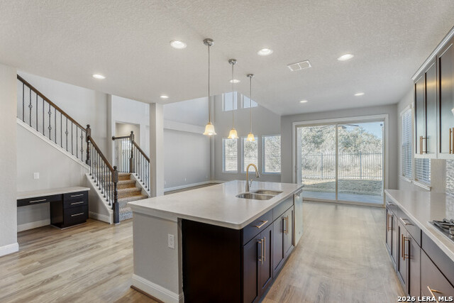 Image 6 of 25 For 13930 Tribeca