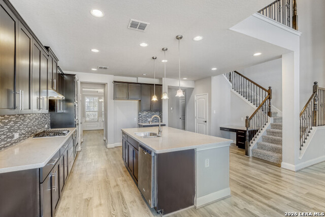 Image 9 of 25 For 13930 Tribeca