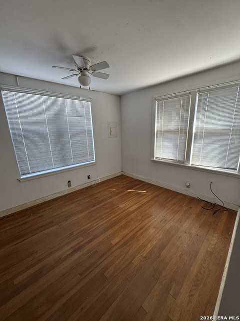 Image 7 of 19 For 13544 Ih 35 S