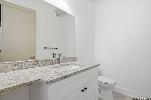 Image 28 of 32 For 118 Clark  