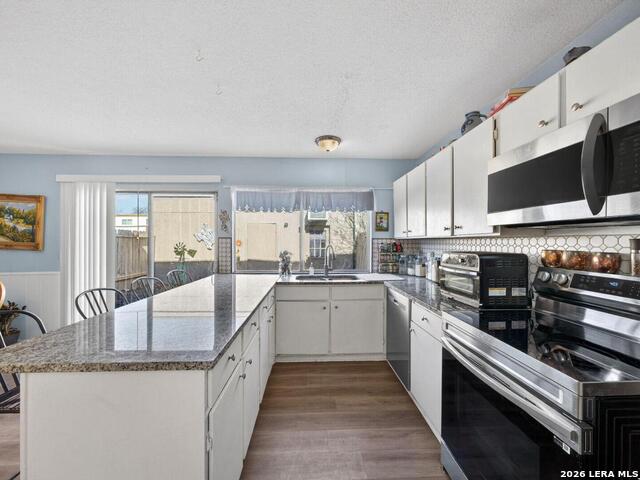 Image 11 of 32 For 6529 Spring Hurst