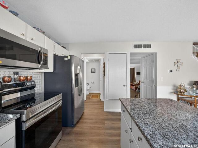 Image 12 of 32 For 6529 Spring Hurst