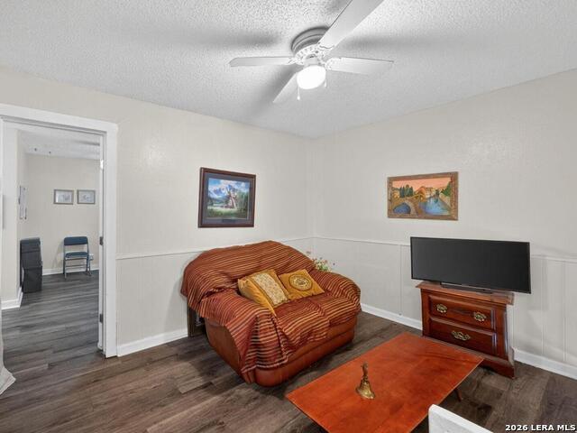 Image 21 of 32 For 6529 Spring Hurst