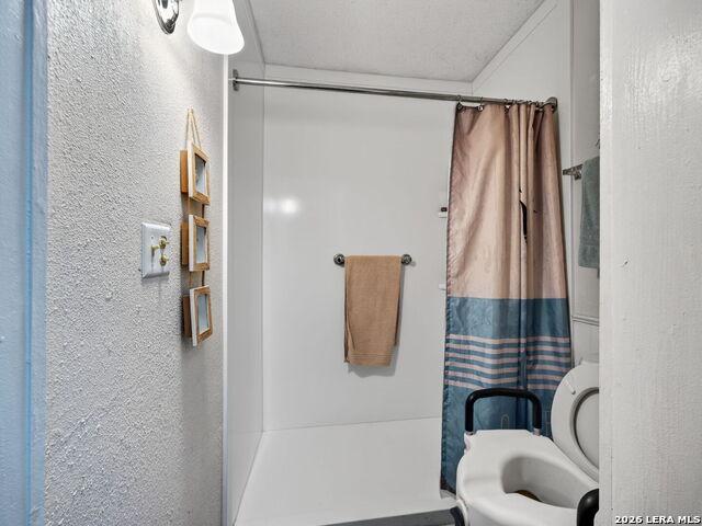 Image 27 of 32 For 6529 Spring Hurst