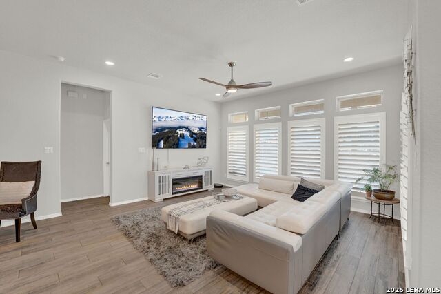 Image 15 of 37 For 14618 Hallows