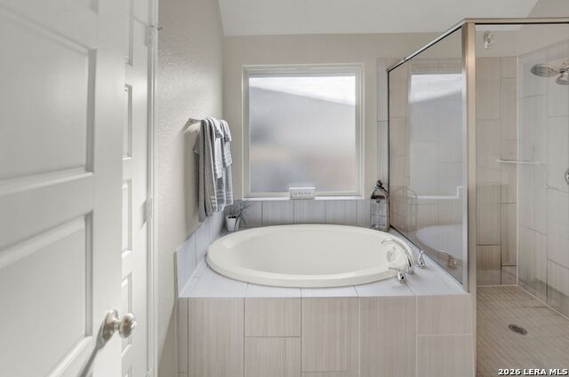 Image 23 of 37 For 14618 Hallows