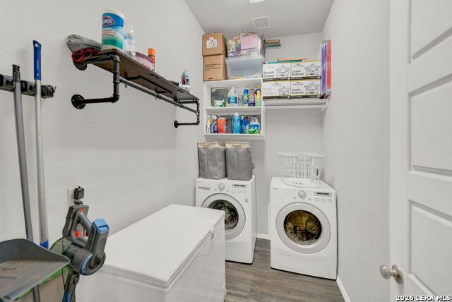 Image 31 of 37 For 14618 Hallows