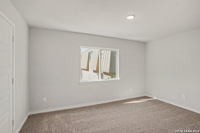 Image 19 of 27 For 310 W Evergreen St #107