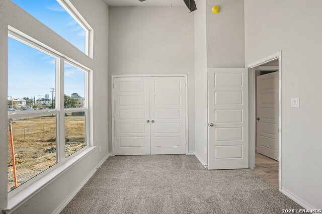 Image 23 of 27 For 310 W Evergreen St #107